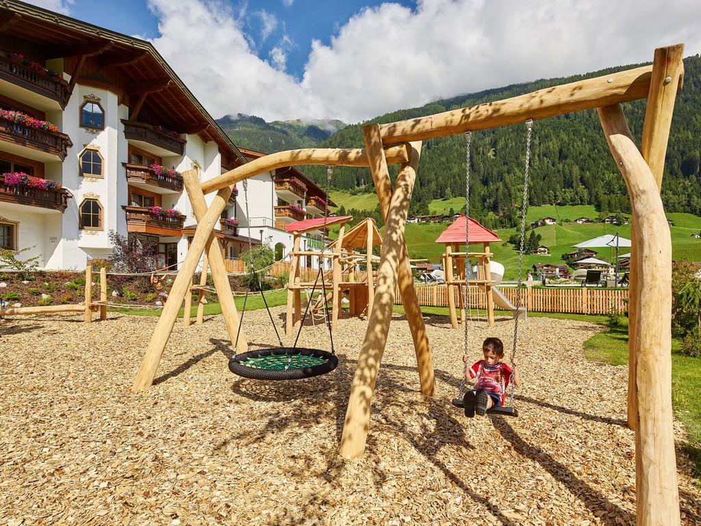 Alpeiner - Nature Resort Tirol Neustift im Stubaital Luaran gambar